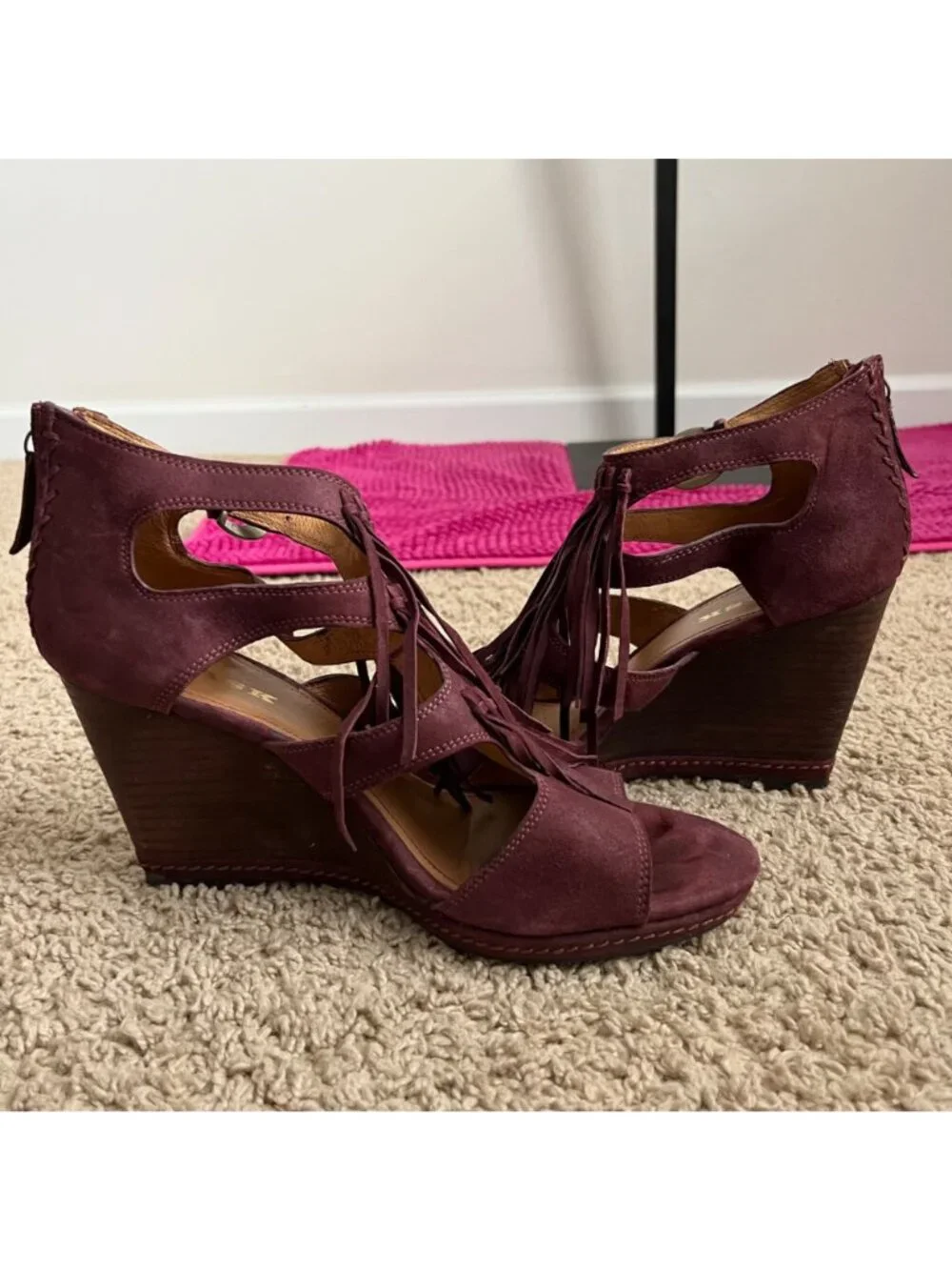 TRASK‎ Felicity Fringe Suede Leather Wedges in Wine Size 9.5